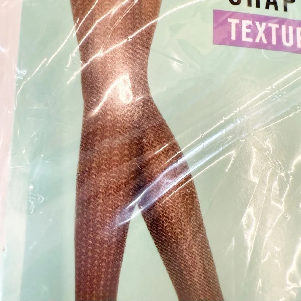 NWT Love Your Assets By Sara Blakely Black Wishbone Shaping Tights, Size 3 (L)